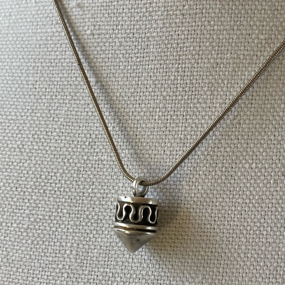 NWT Vintage Sterling Silver Plumb Line on Sterling 925 Snake Chain - Picture 2 of 3